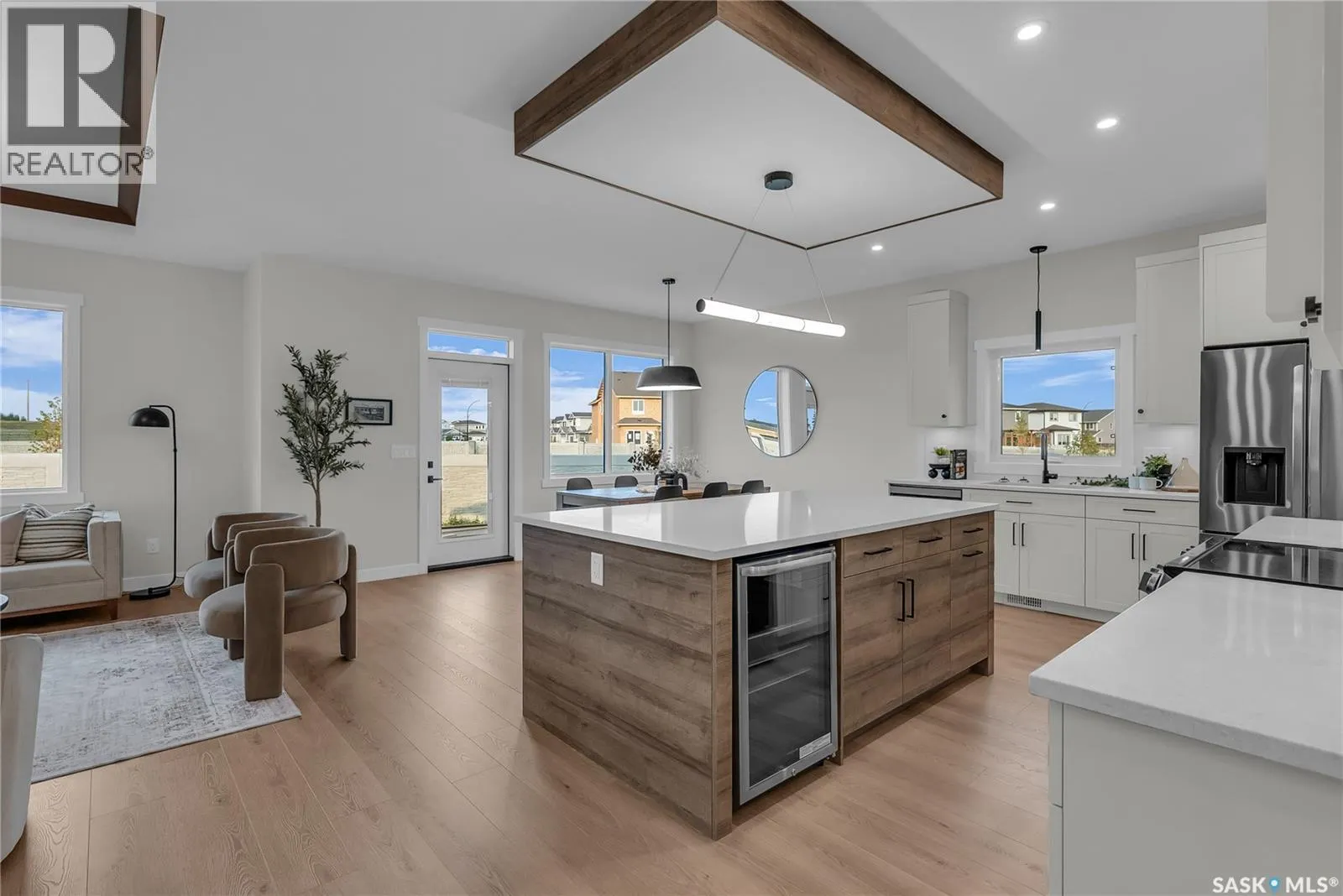 463 Traeger CLOSE