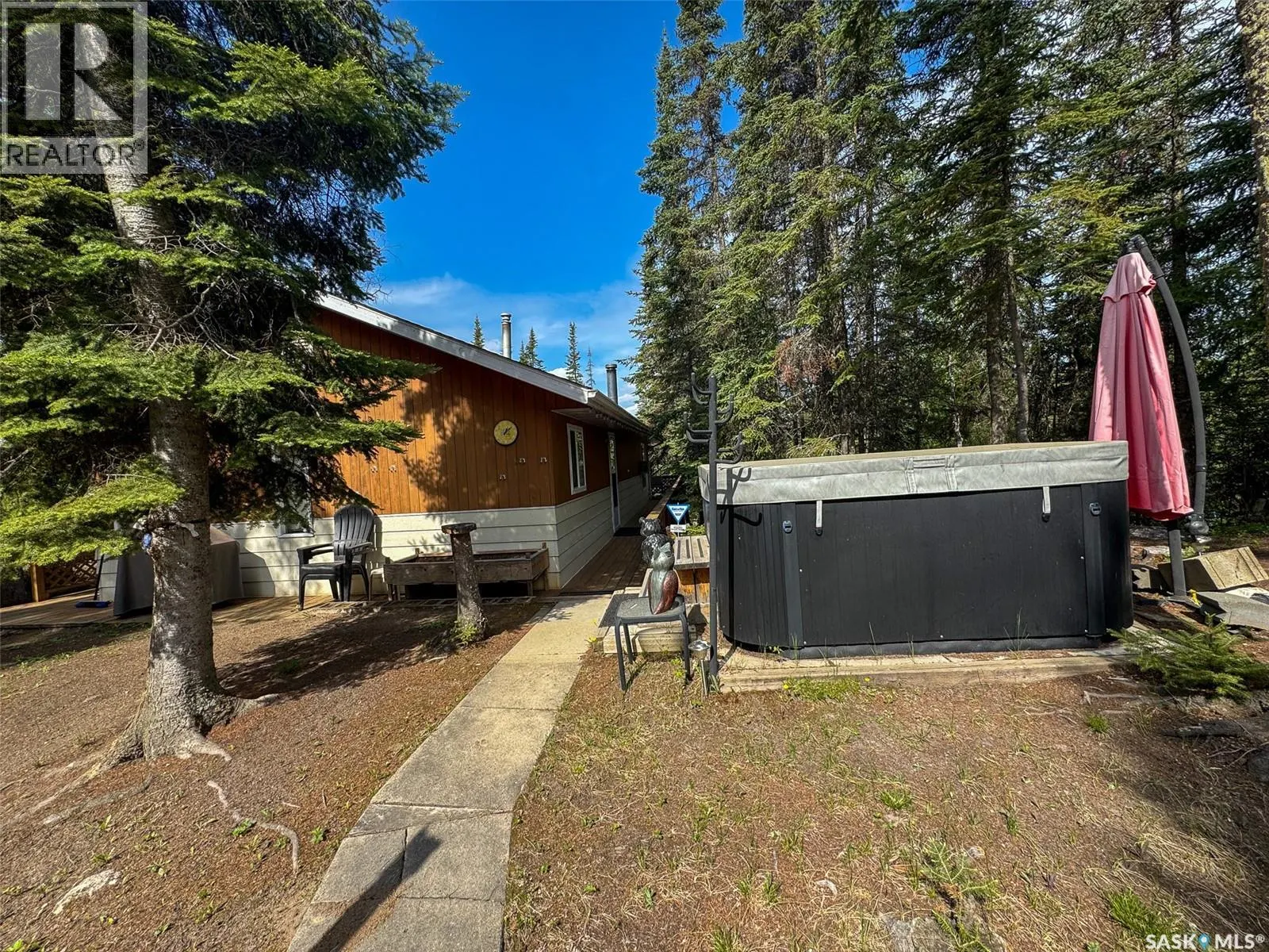 619 Marine DRIVE