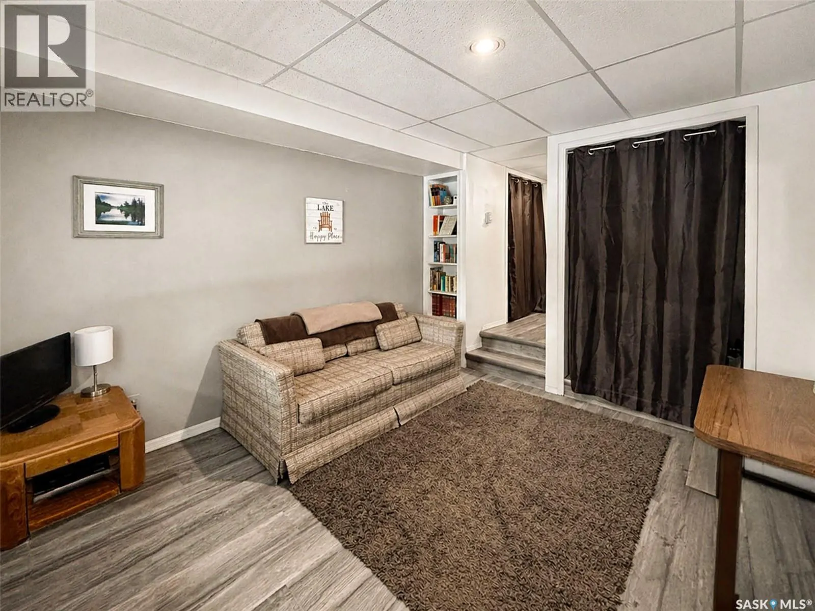619 Marine DRIVE