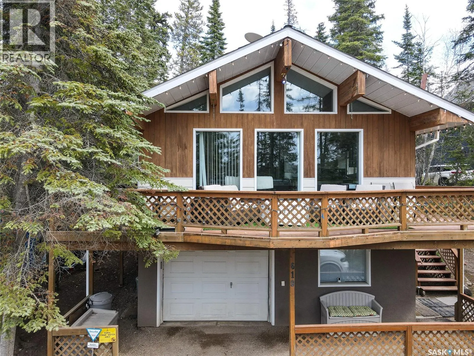 619 Marine DRIVE