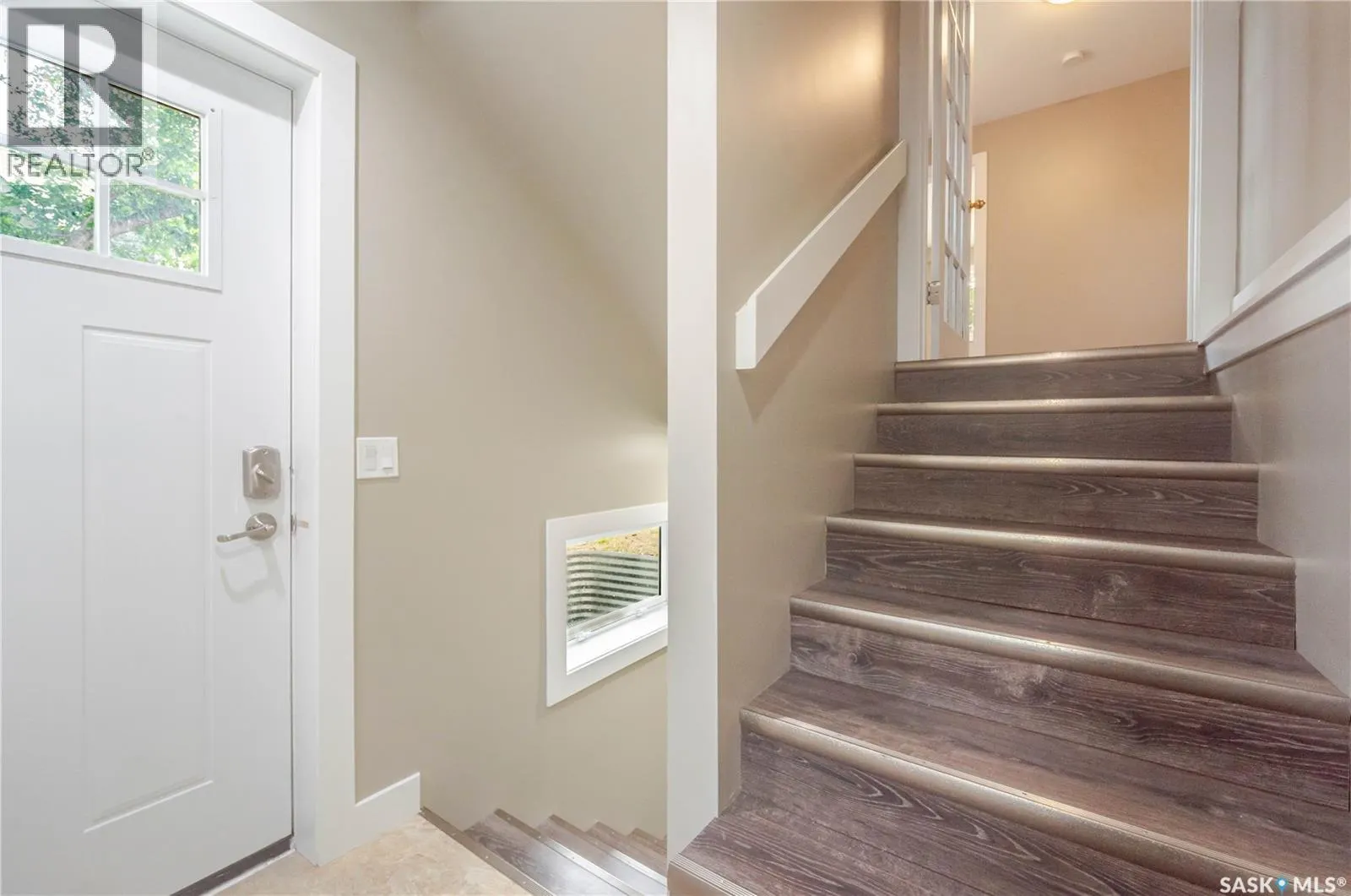 414 Main STREET S