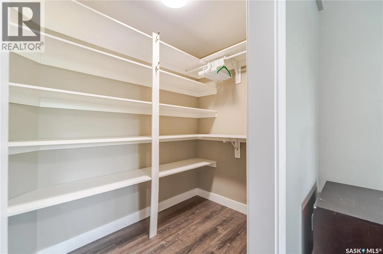 414 Main STREET S
