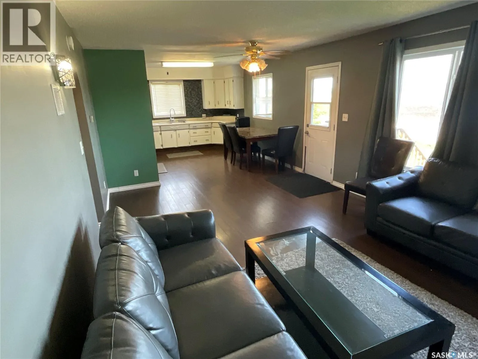 217 3rd STREET N