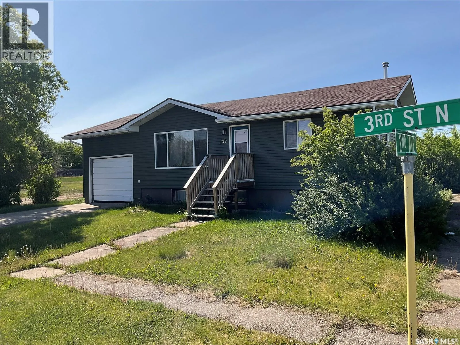 217 3rd STREET N