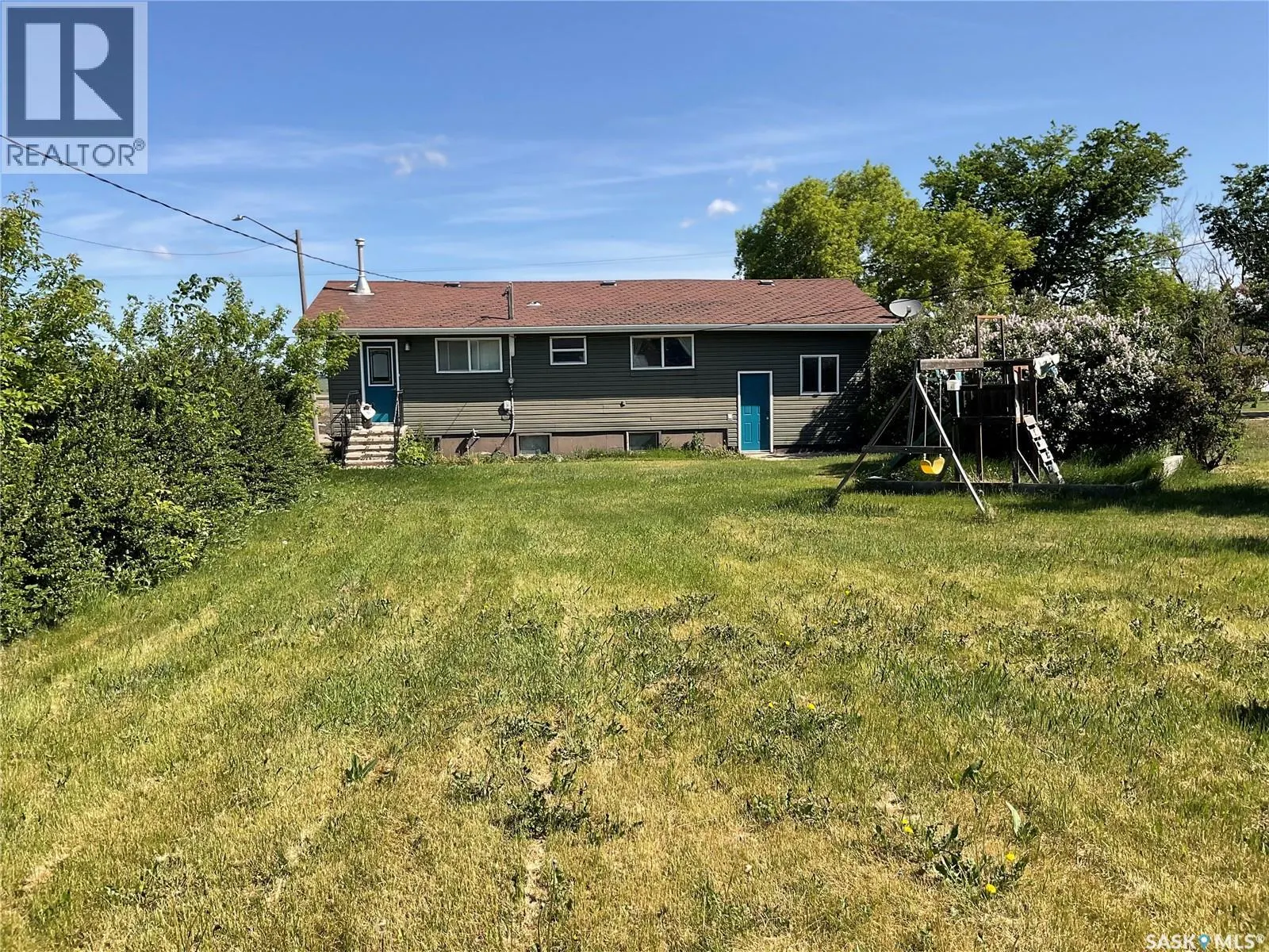 217 3rd STREET N
