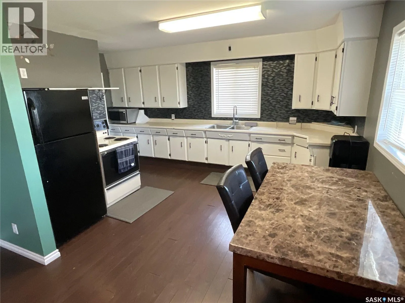 217 3rd STREET N