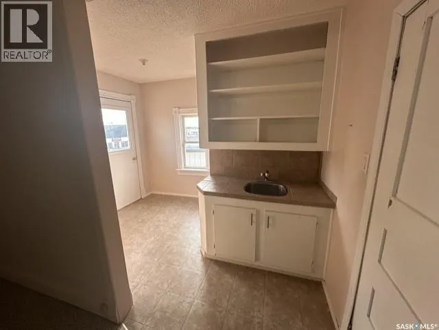 310 High STREET W