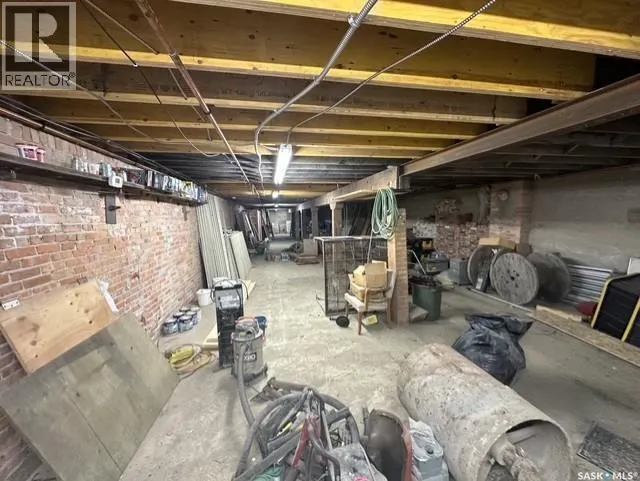 41 High STREET W