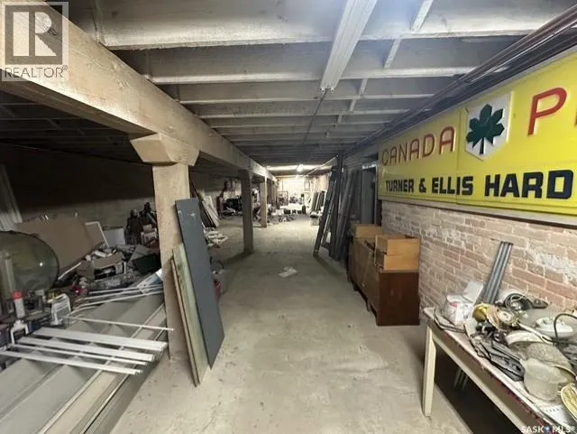 41 High STREET W