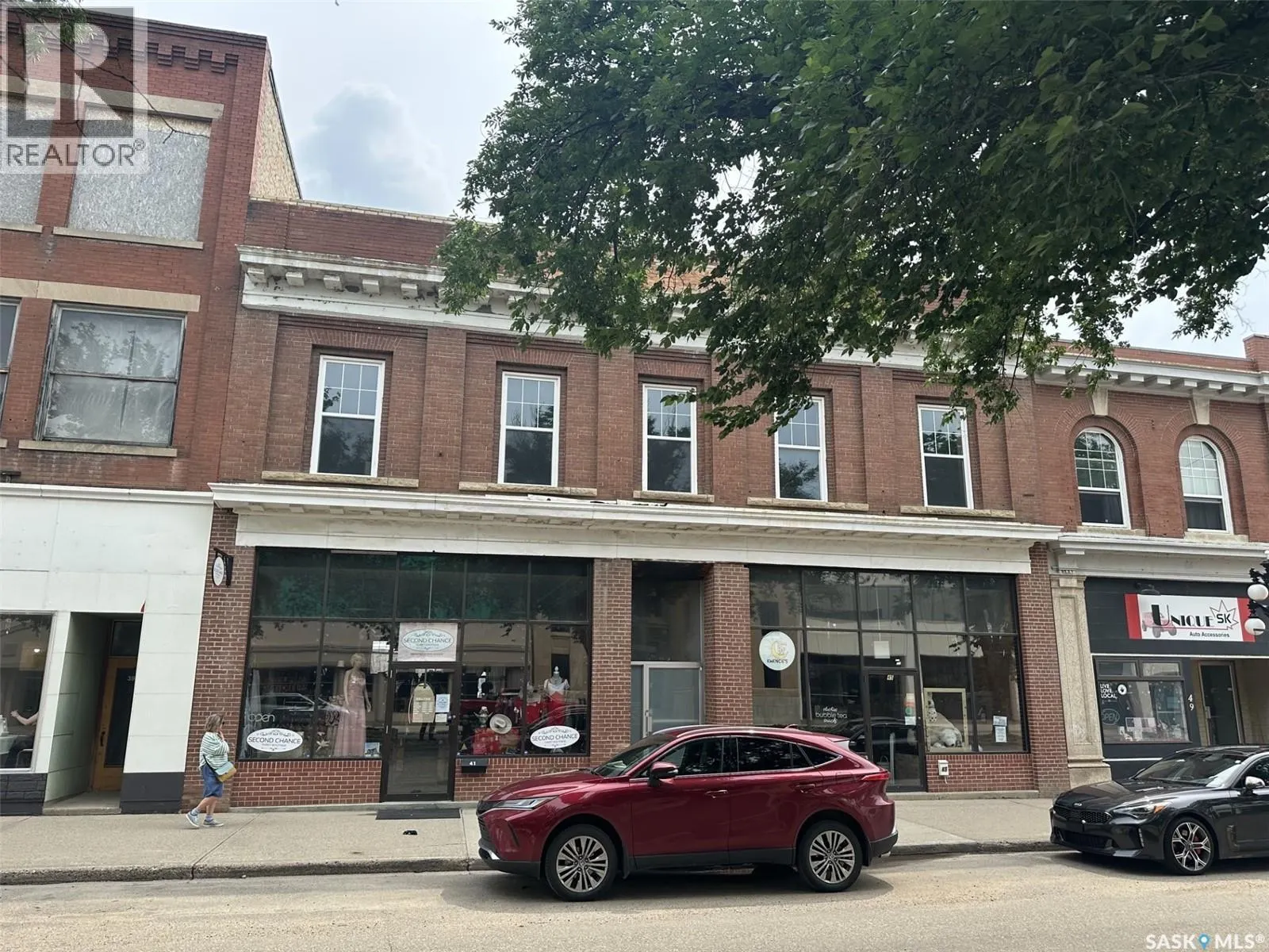 41 High STREET W