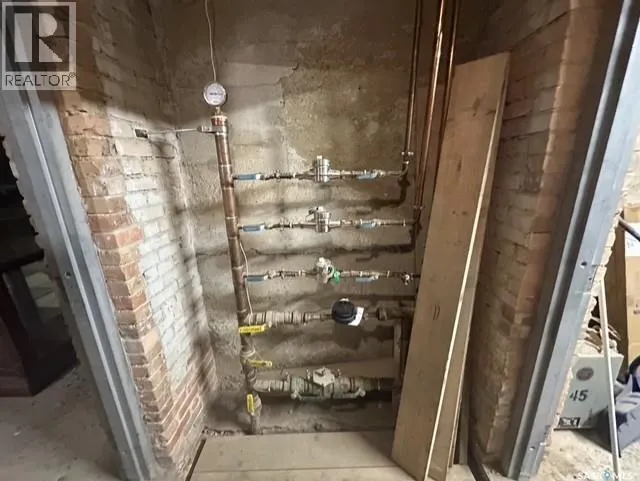 41 High STREET W