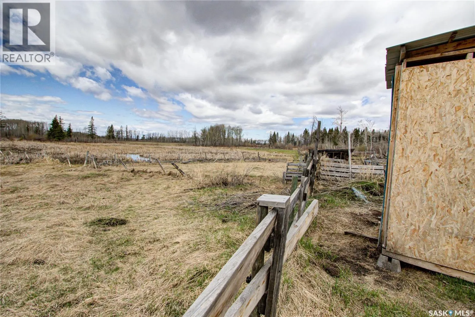 162 Acres Farmland East of Debden