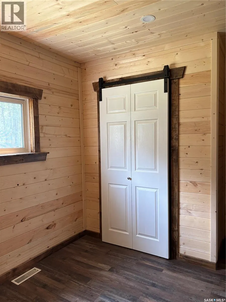 Thompson Acreage