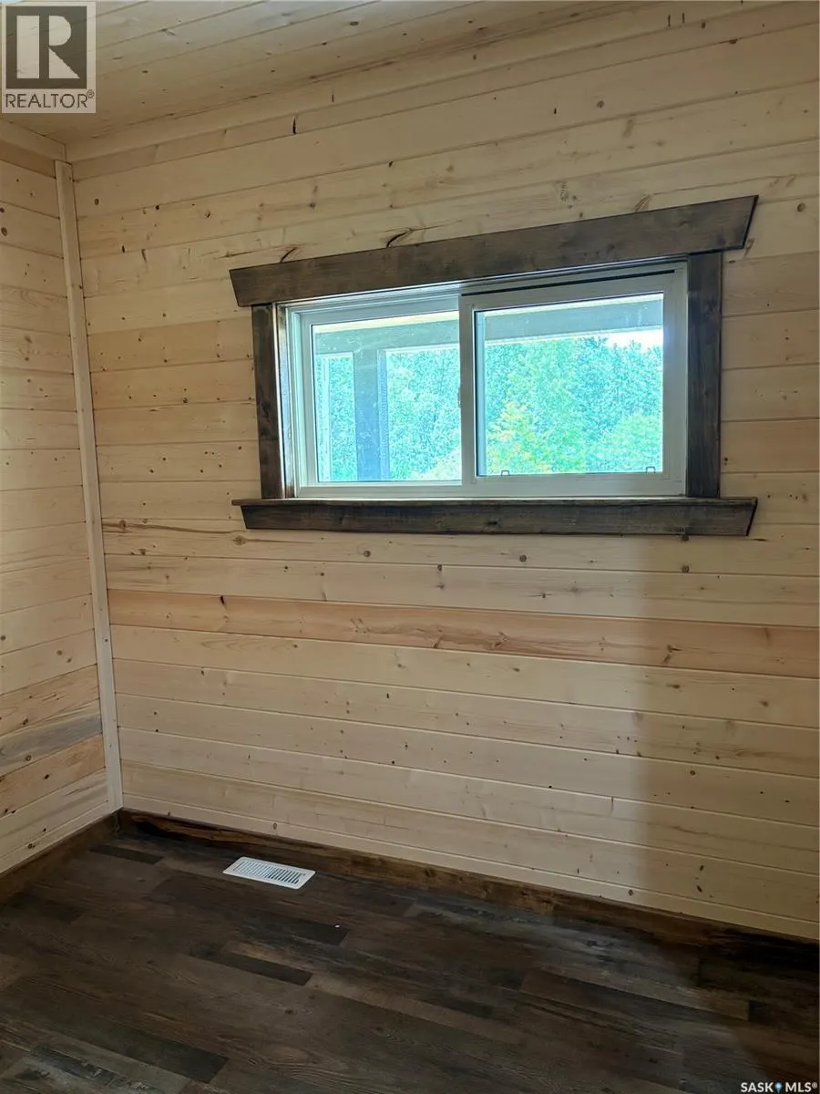 Thompson Acreage