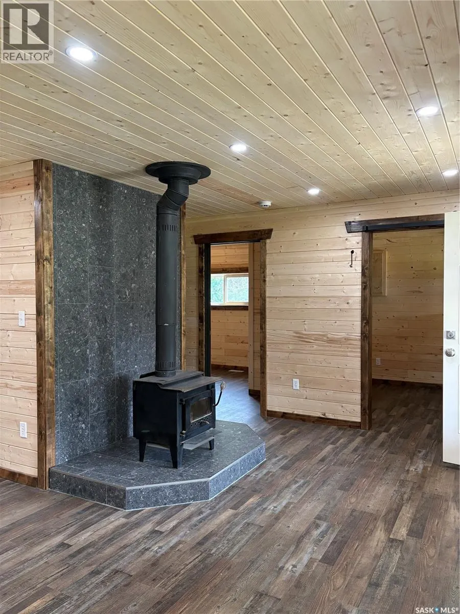Thompson Acreage