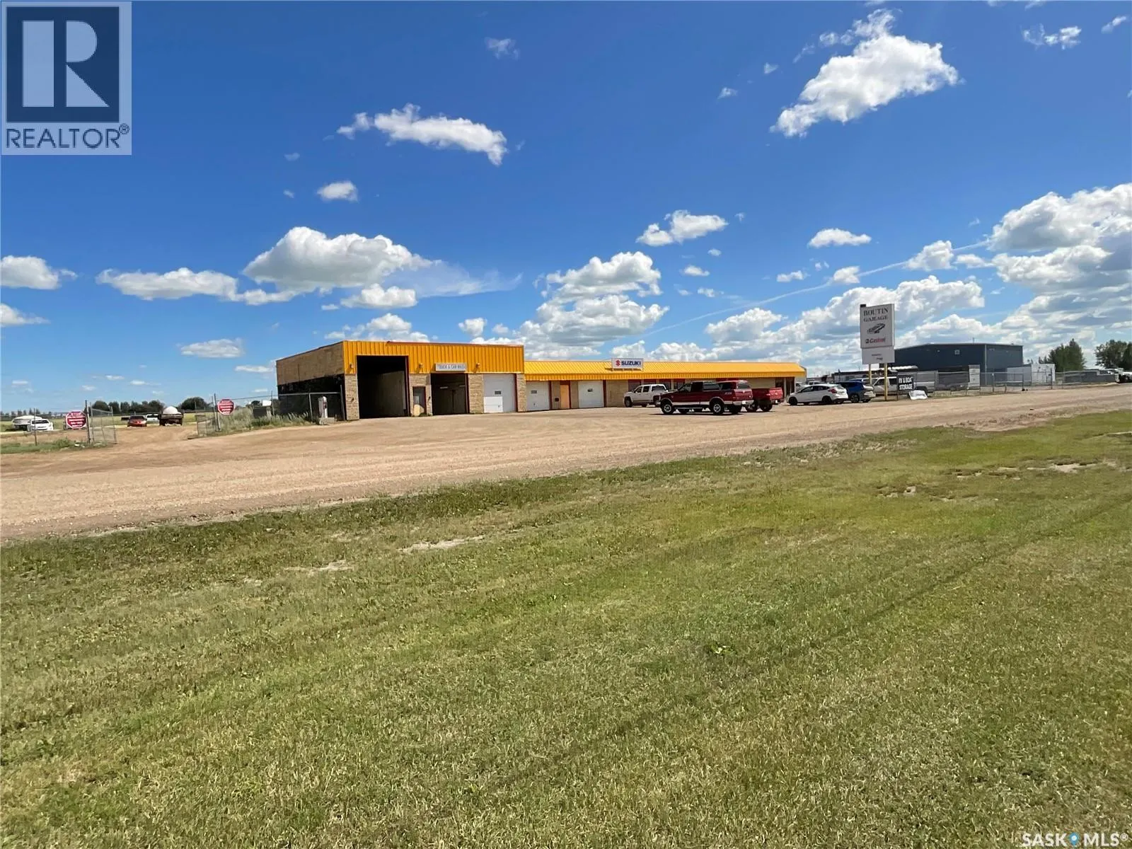 105 2 HIGHWAY S