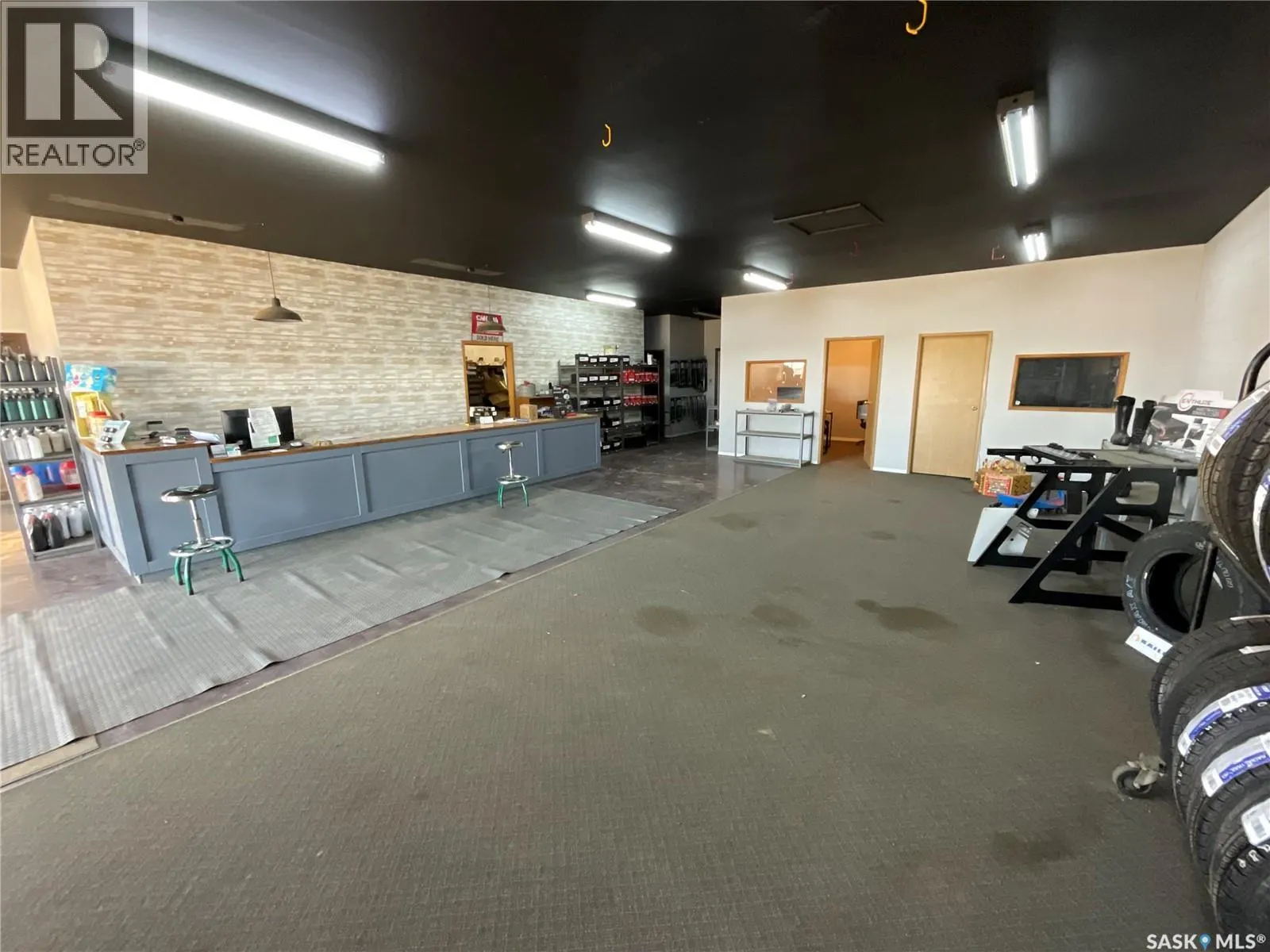 105 2 HIGHWAY S