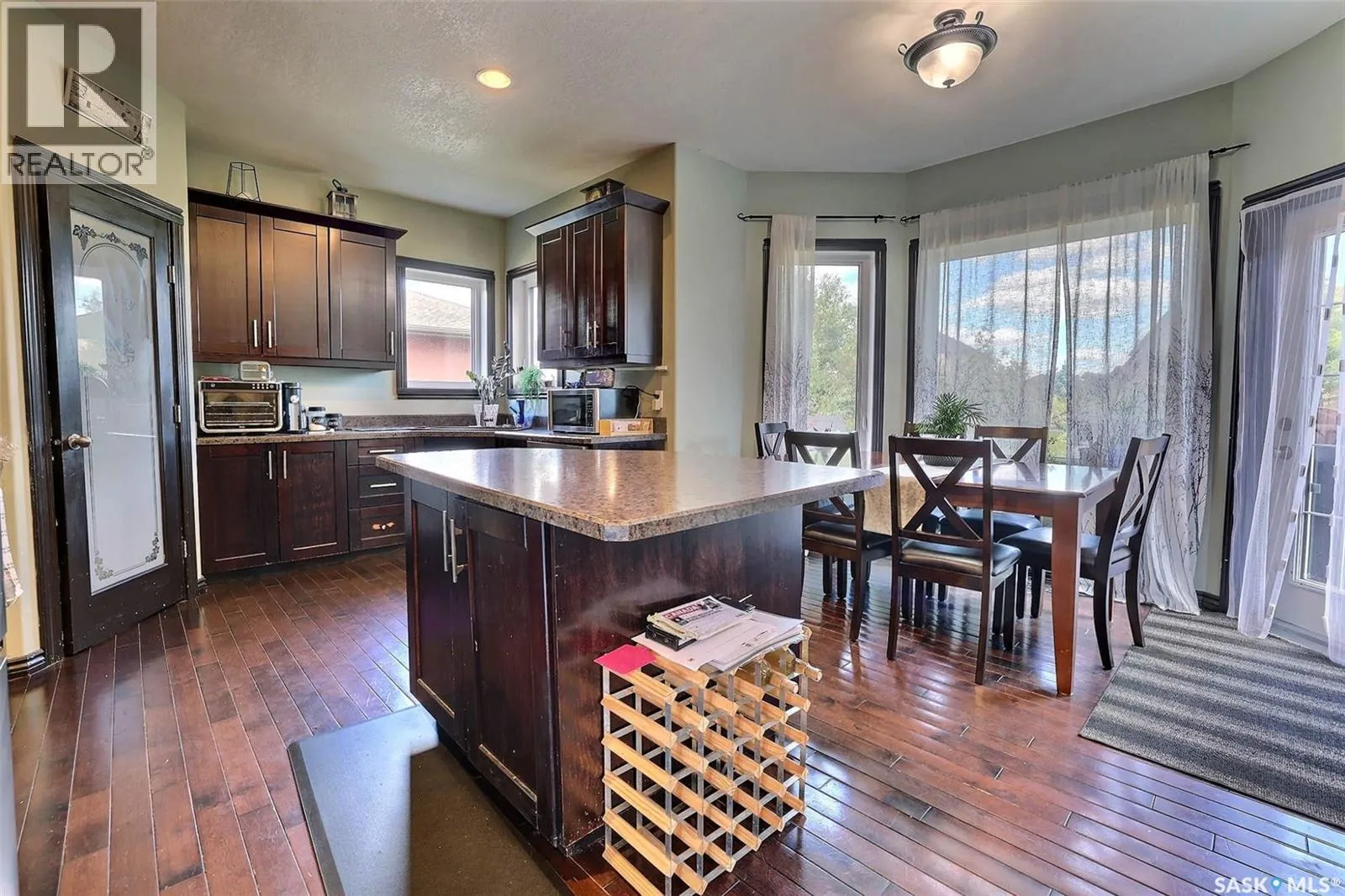 71 Fairway CRESCENT