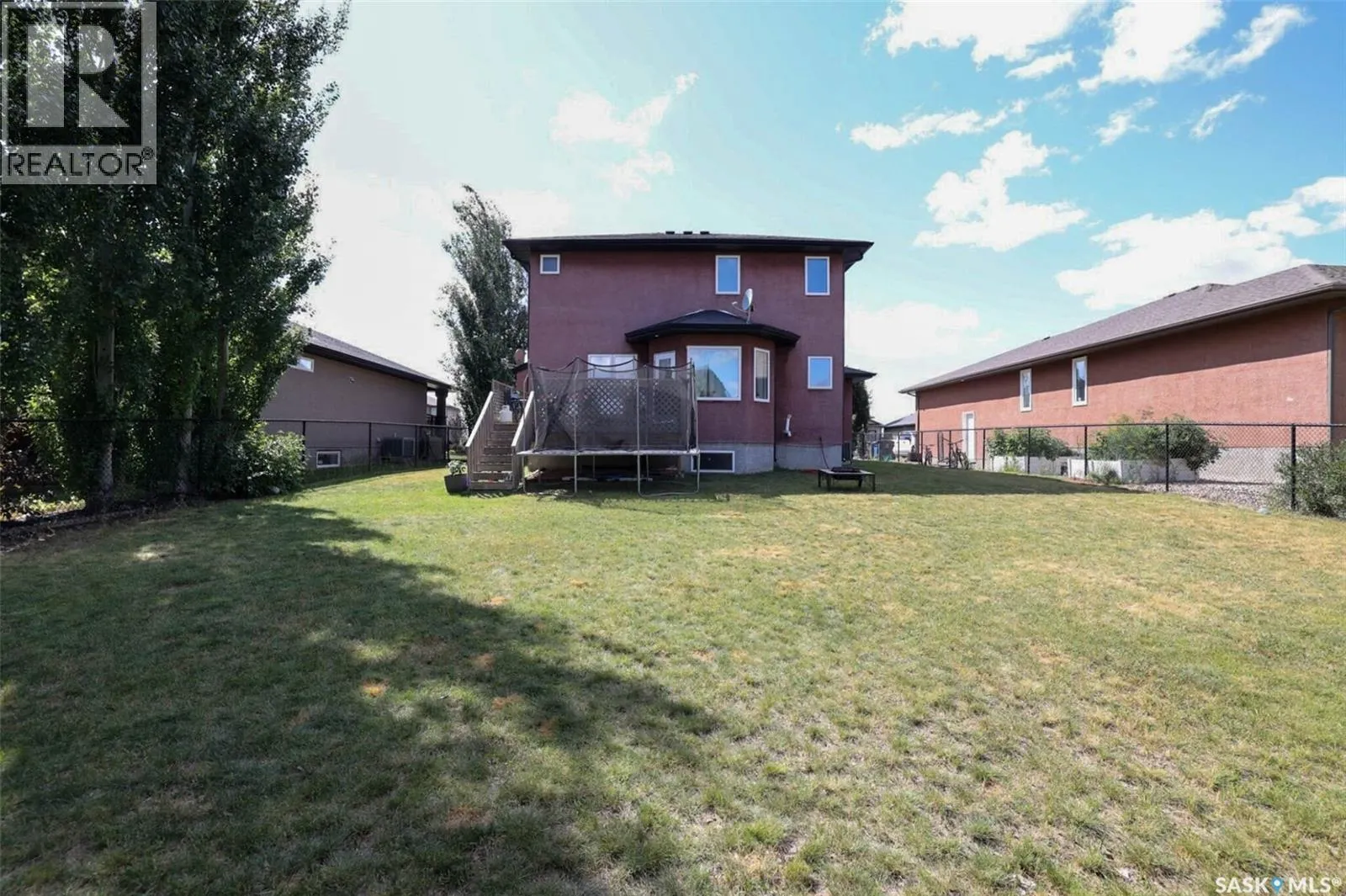 71 Fairway CRESCENT