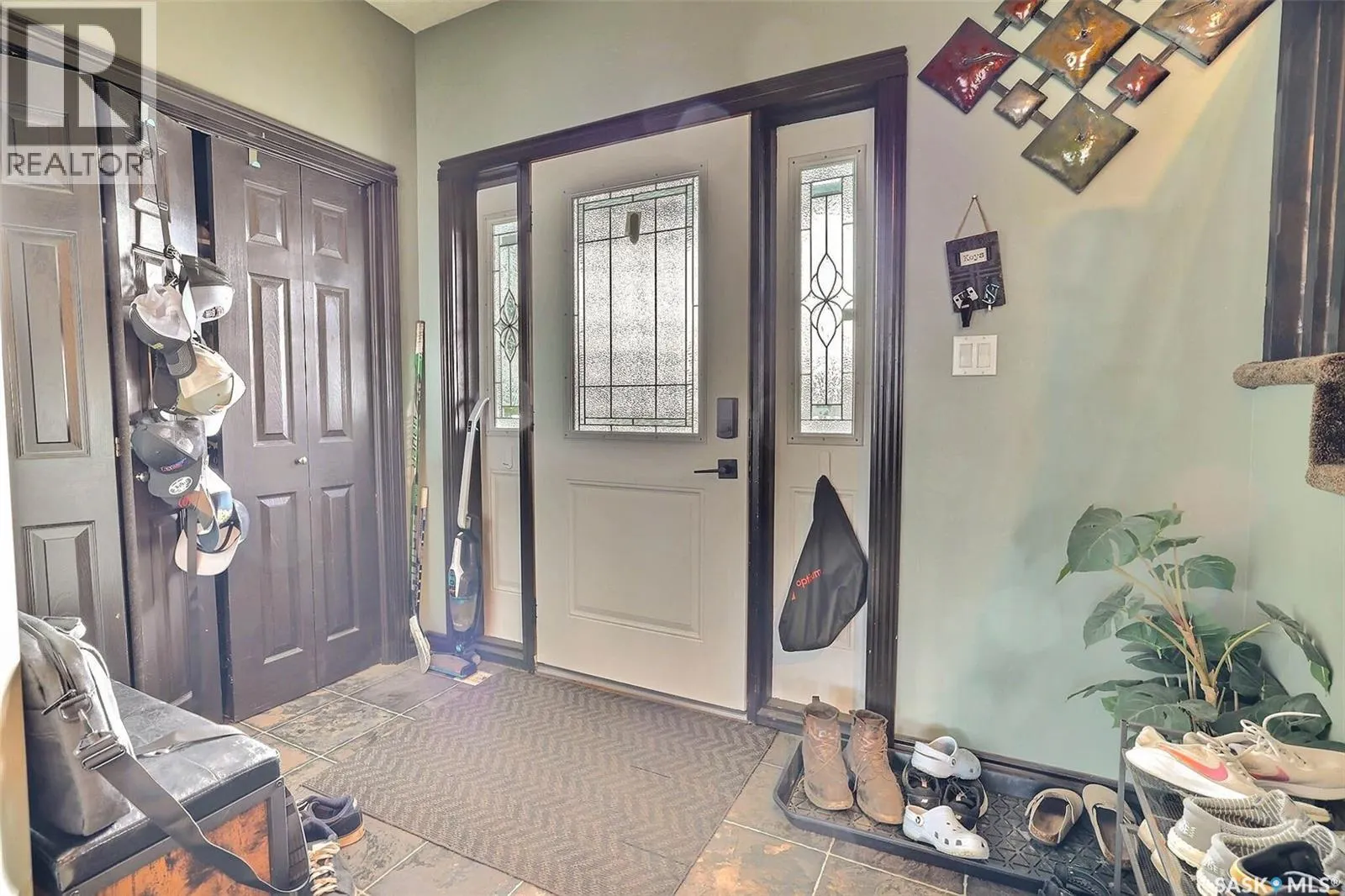 71 Fairway CRESCENT