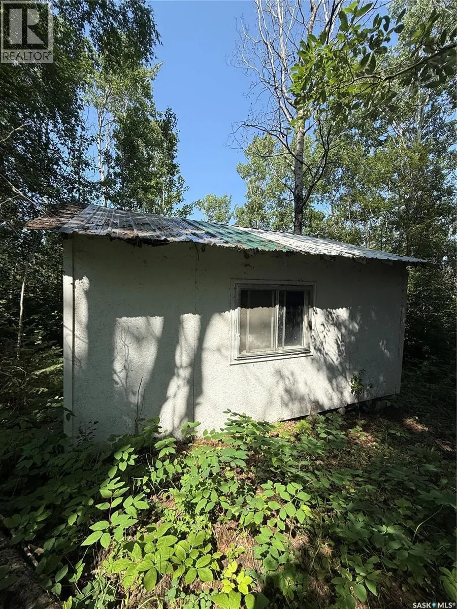 106 Agnes STREET