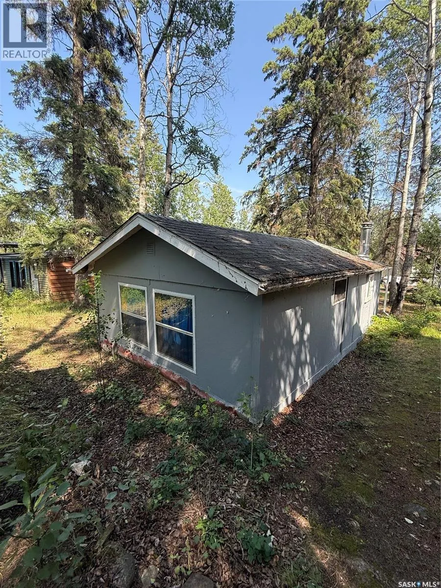 106 Agnes STREET