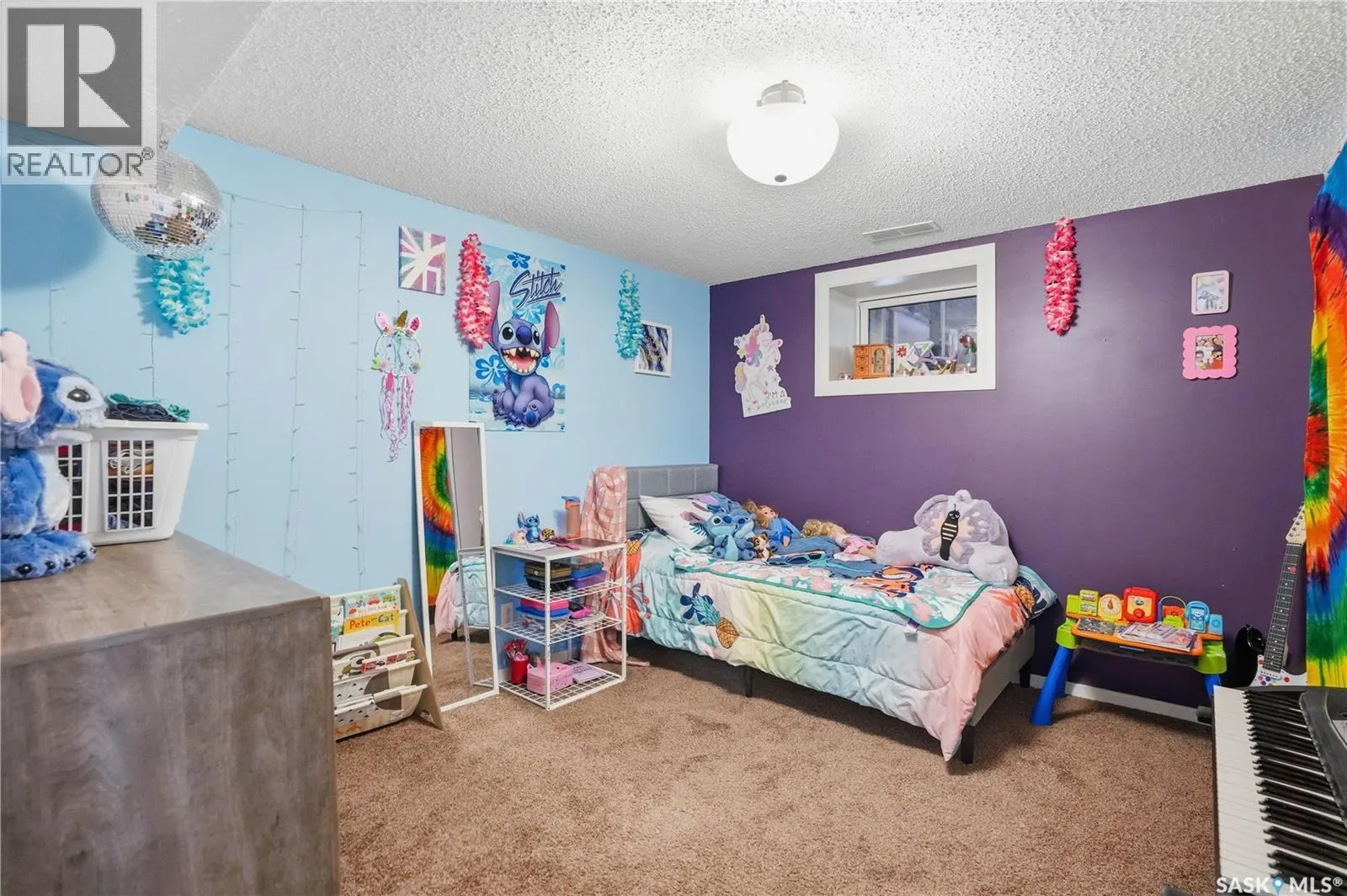 56 Iroquois STREET W