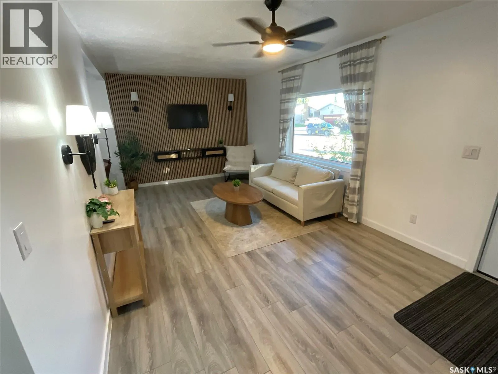 210 7th STREET S