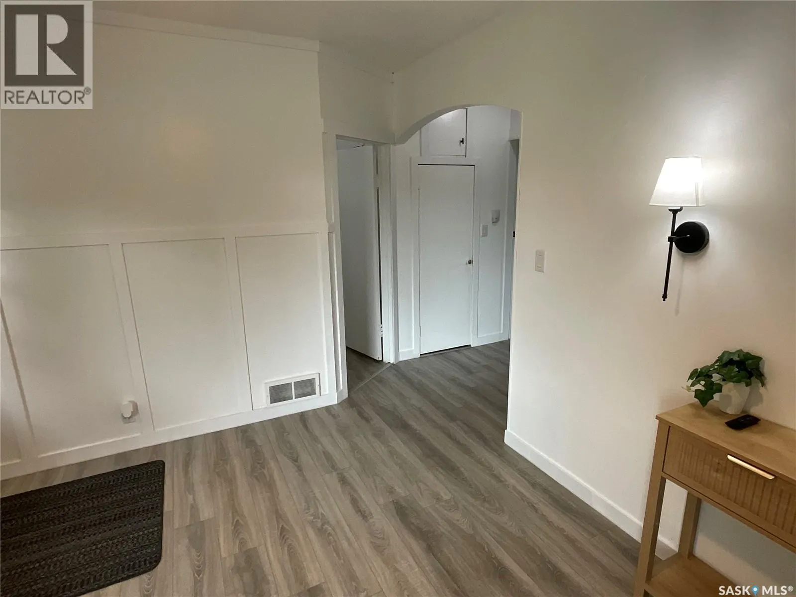 210 7th STREET S