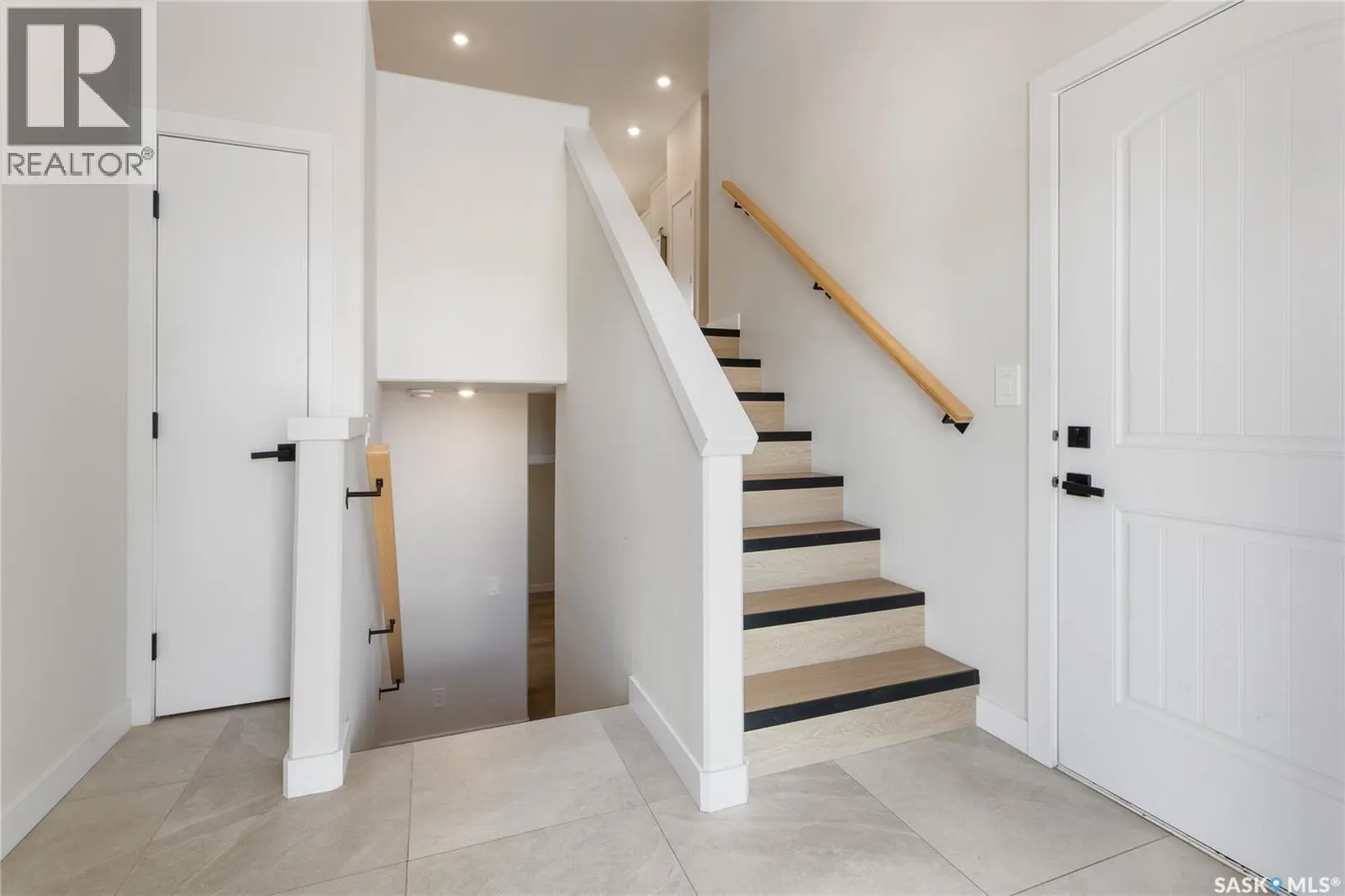 655 Underhill ROAD