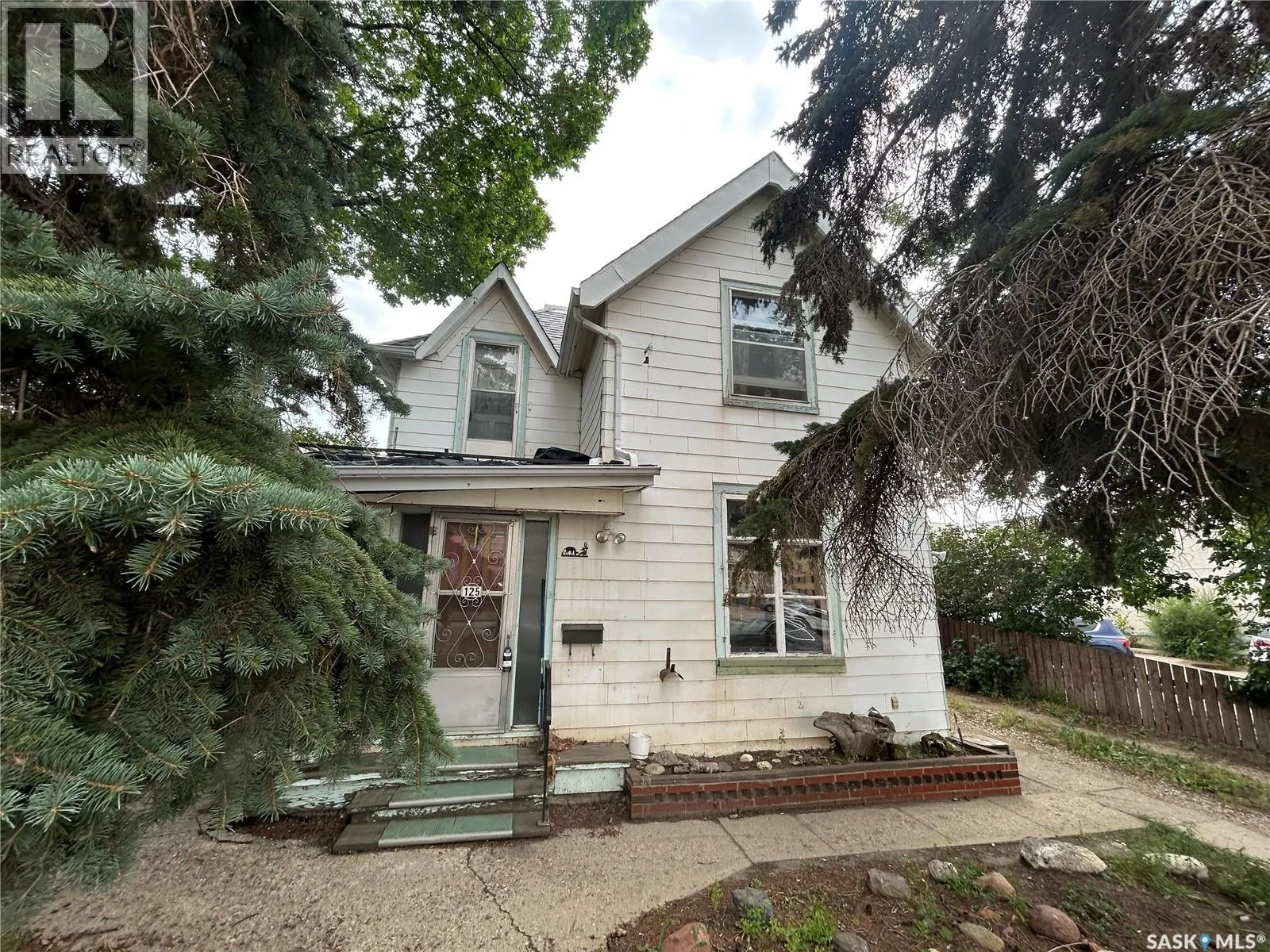 125 High STREET E