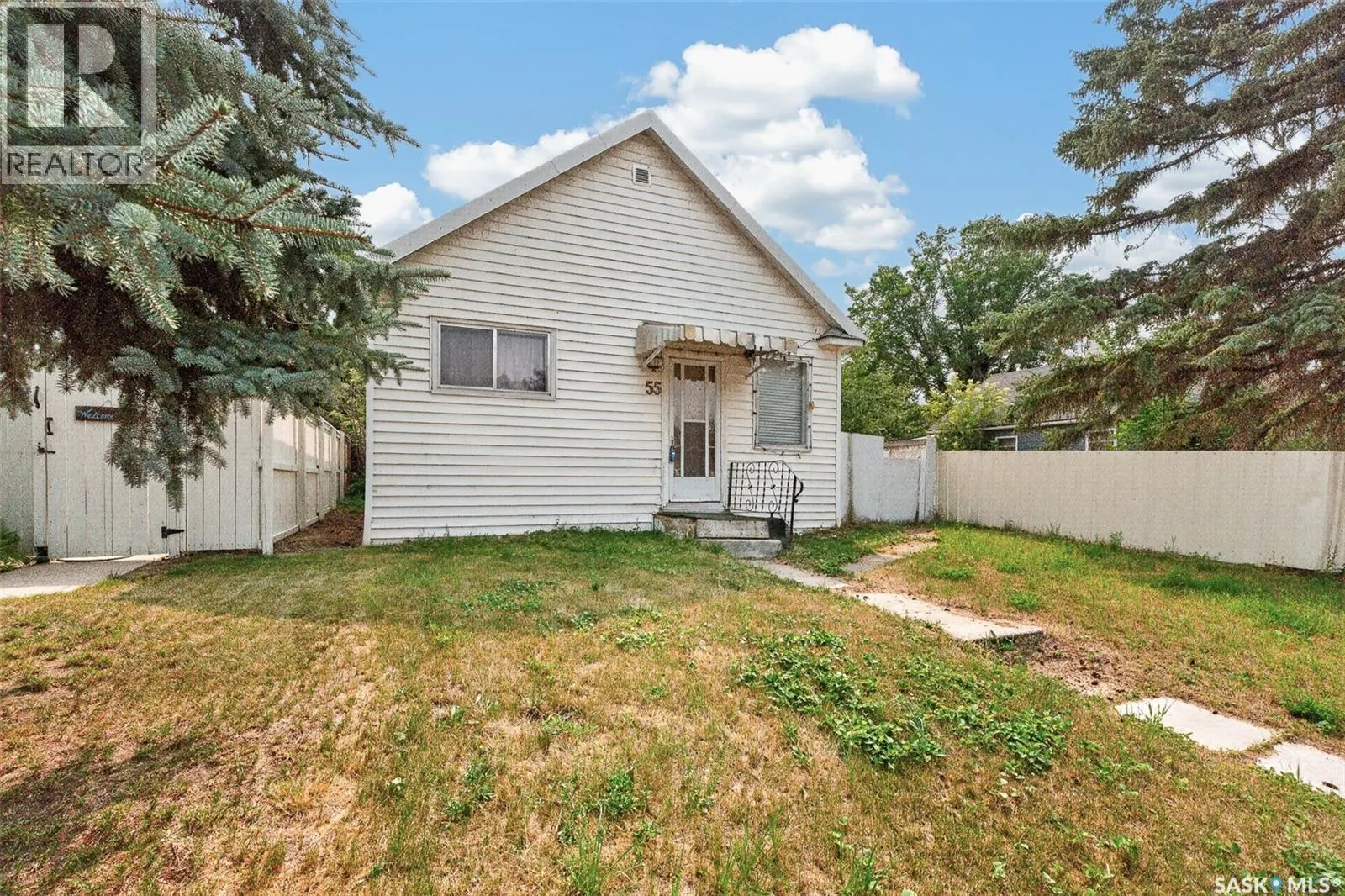 55 Iroquois STREET W