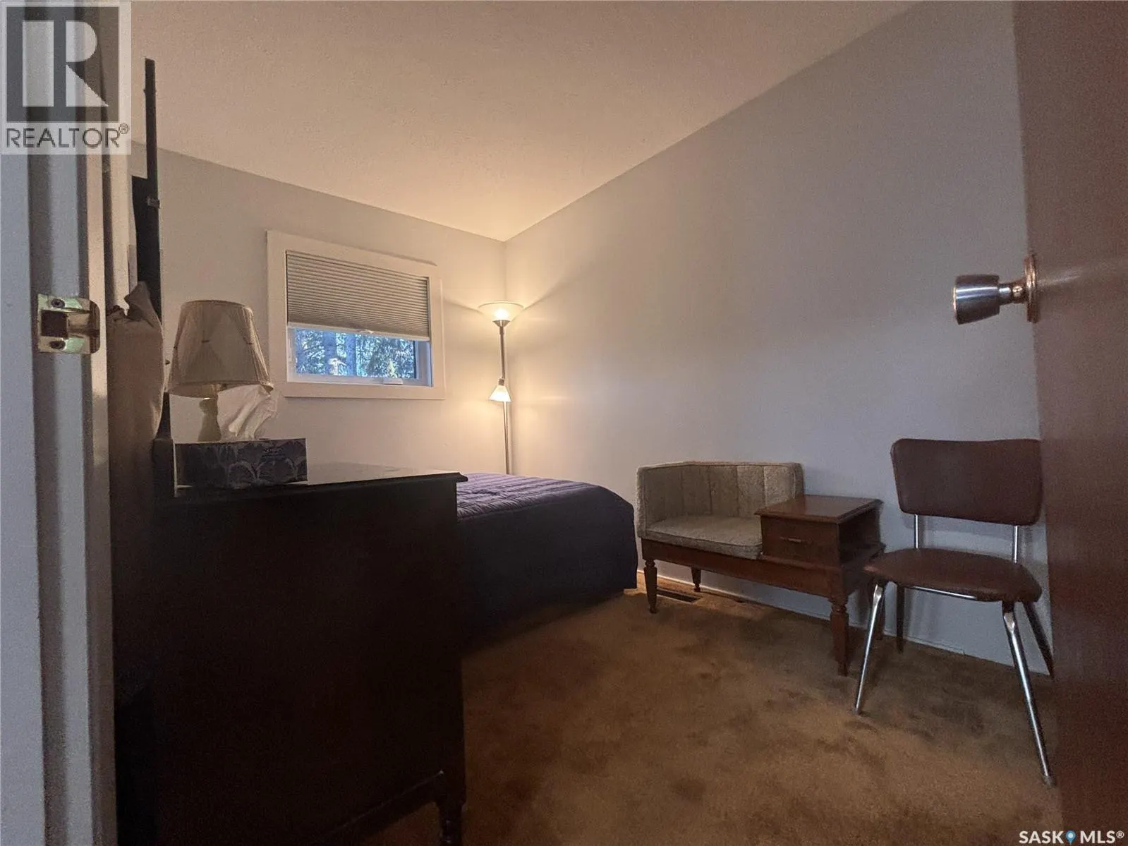 14 Lakeshore DRIVE