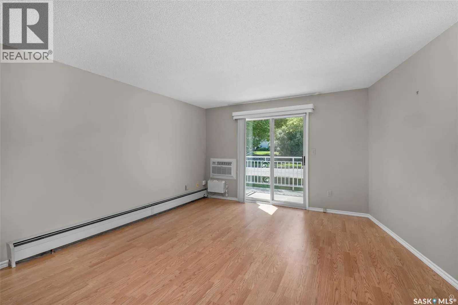 105 66 19th STREET W