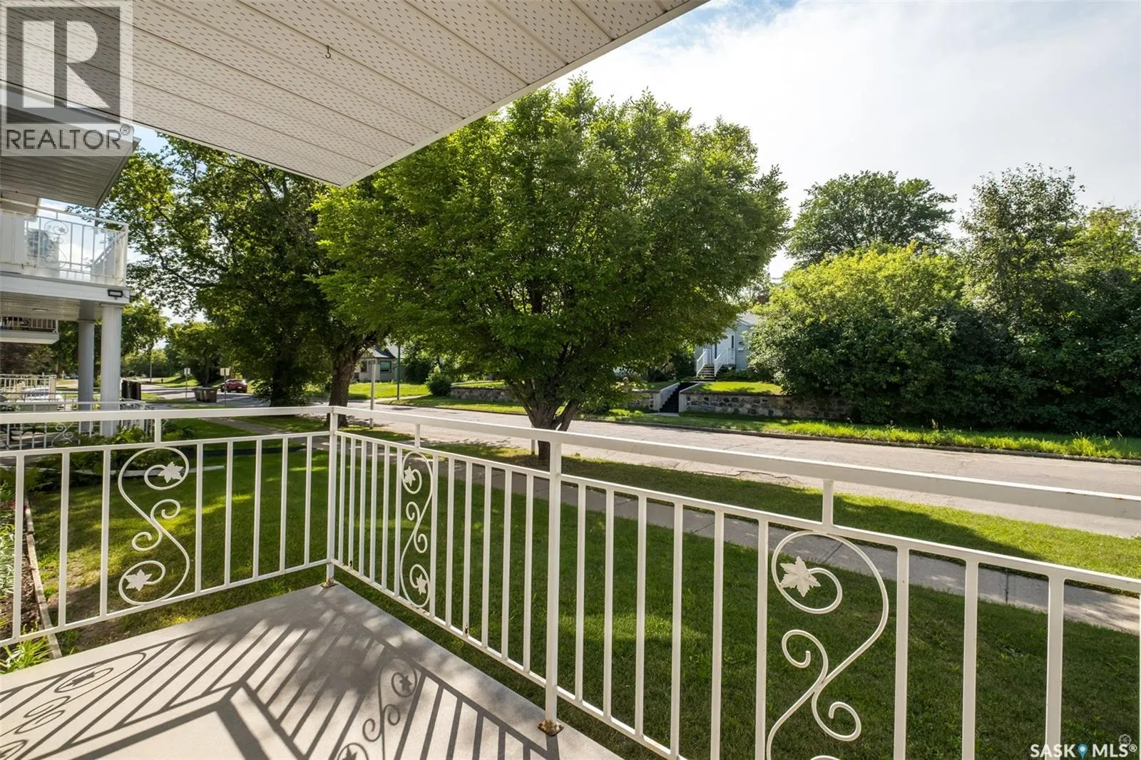 105 66 19th STREET W