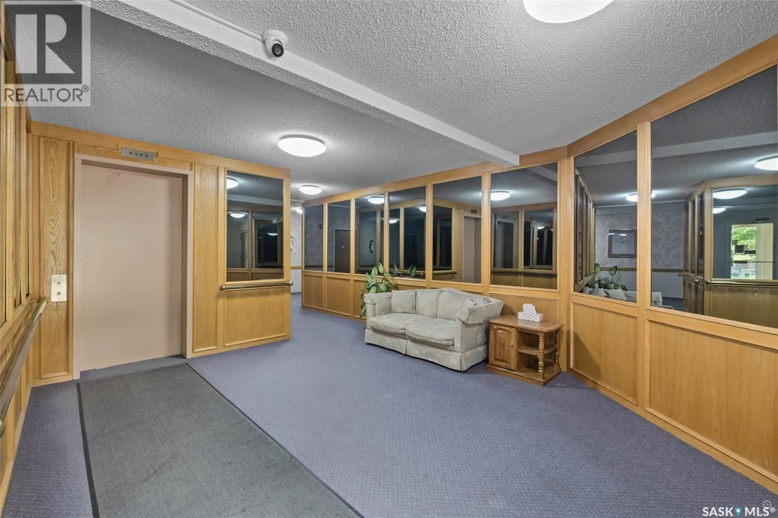 105 66 19th STREET W