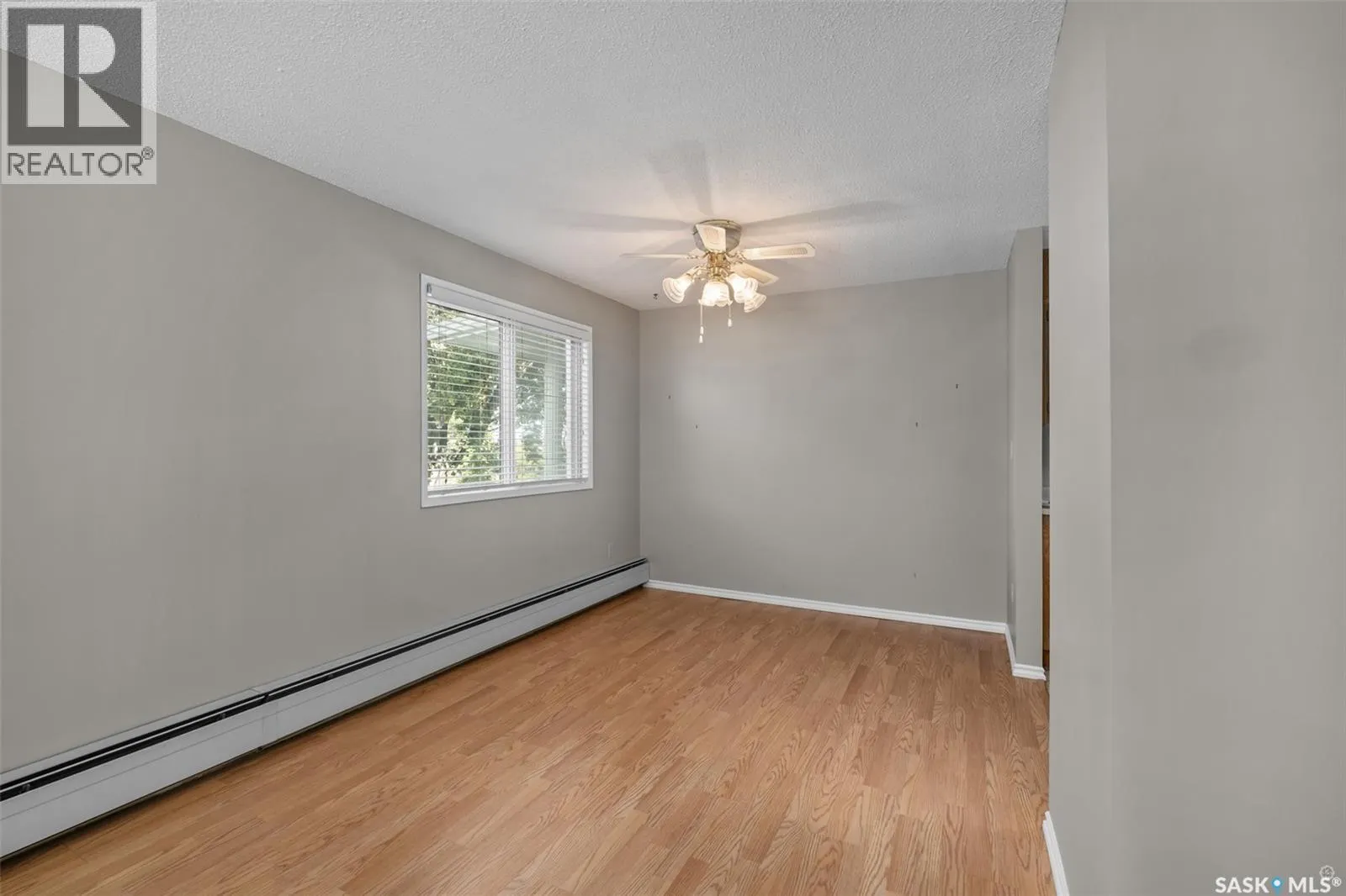 105 66 19th STREET W