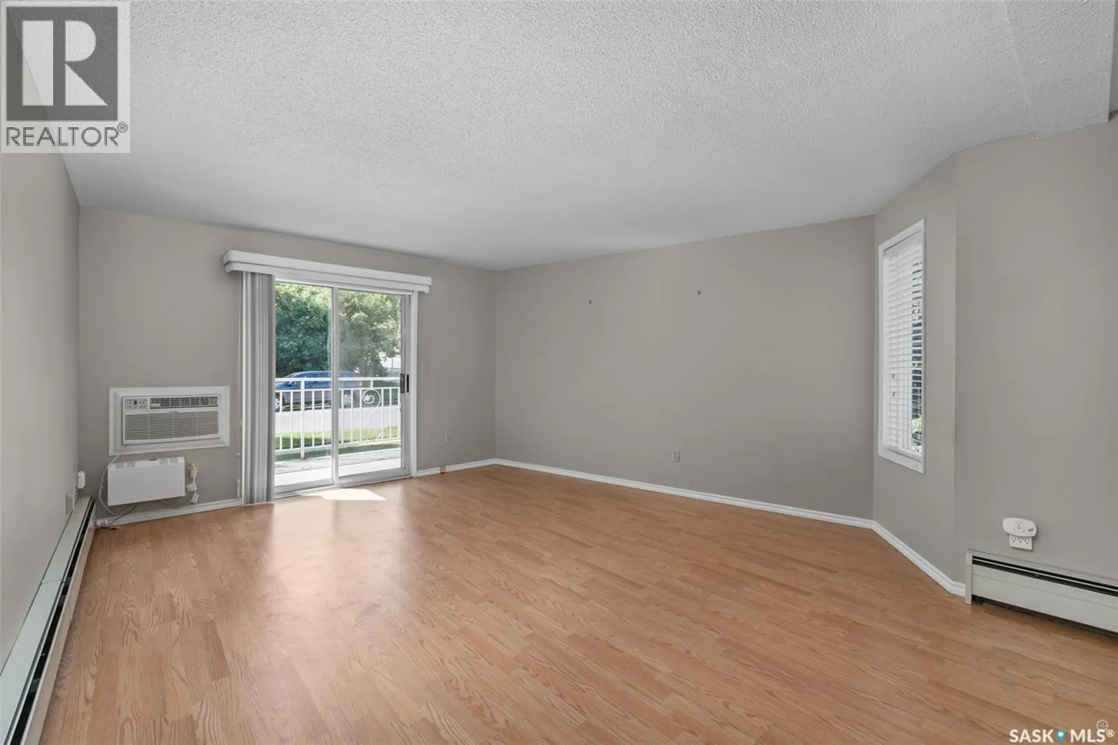105 66 19th STREET W