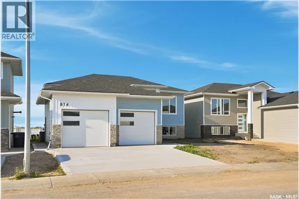 824 Ballesteros CRESCENT