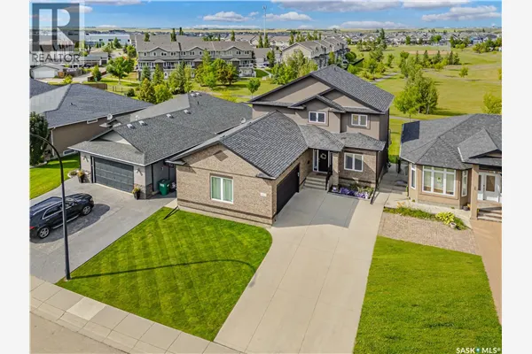 242 Denham CRESCENT