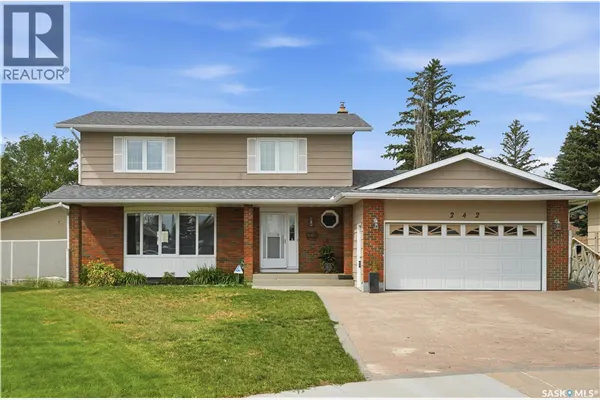 242 Auld CRESCENT