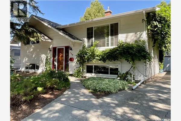130 Cameron CRESCENT