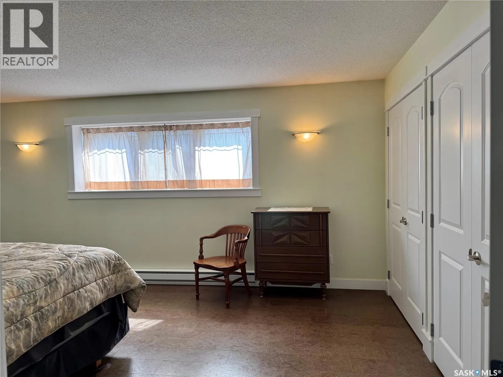 21 Fairway DRIVE