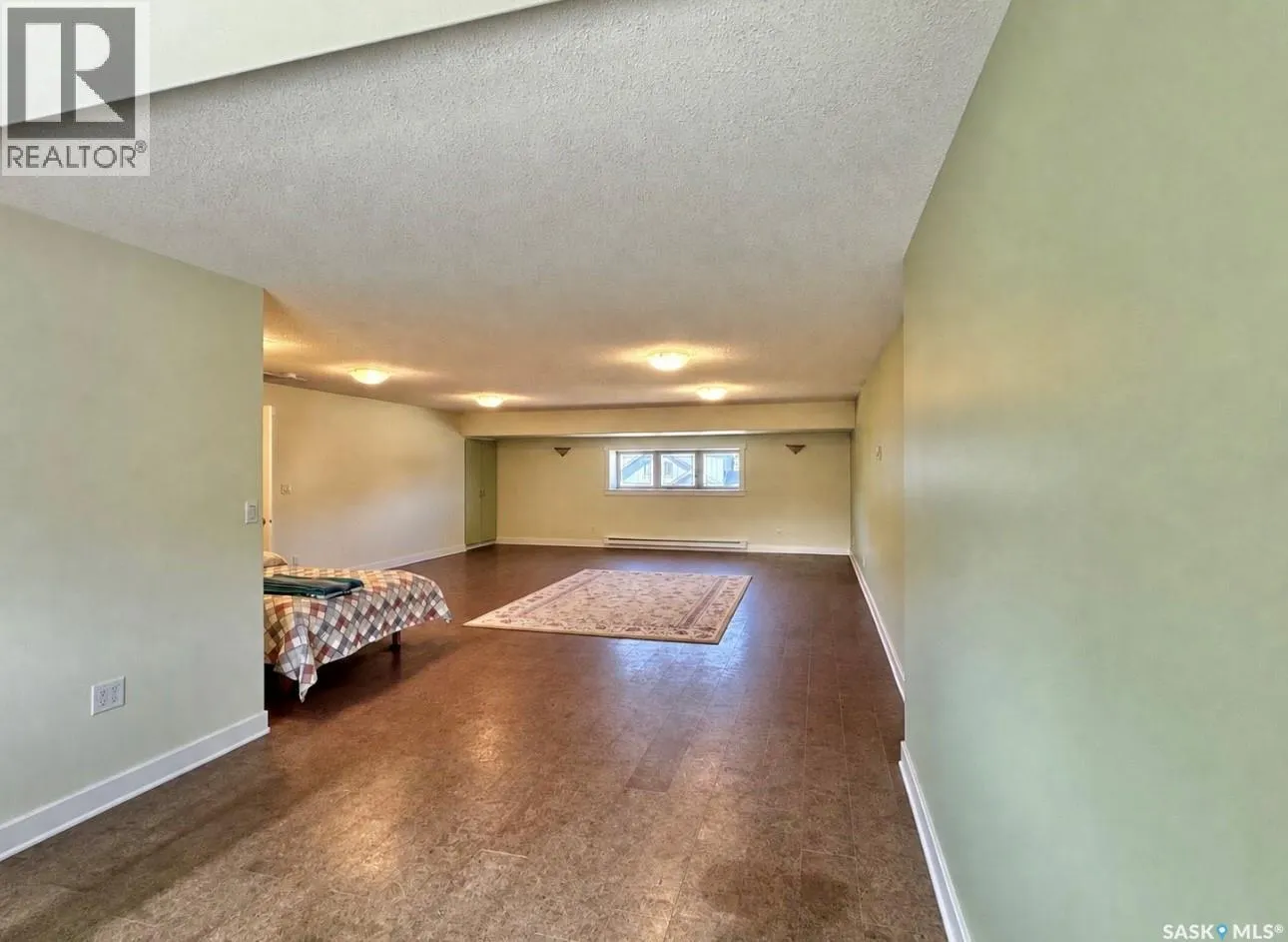 21 Fairway DRIVE