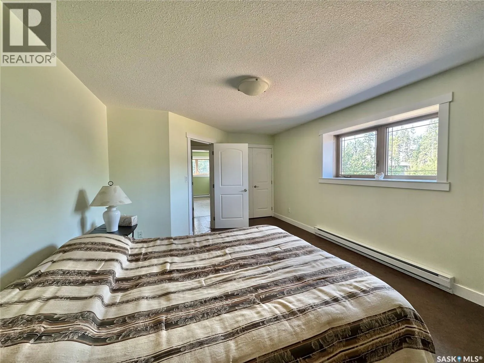 21 Fairway DRIVE