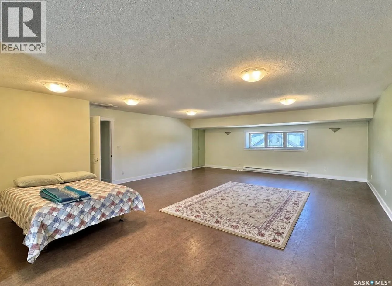 21 Fairway DRIVE