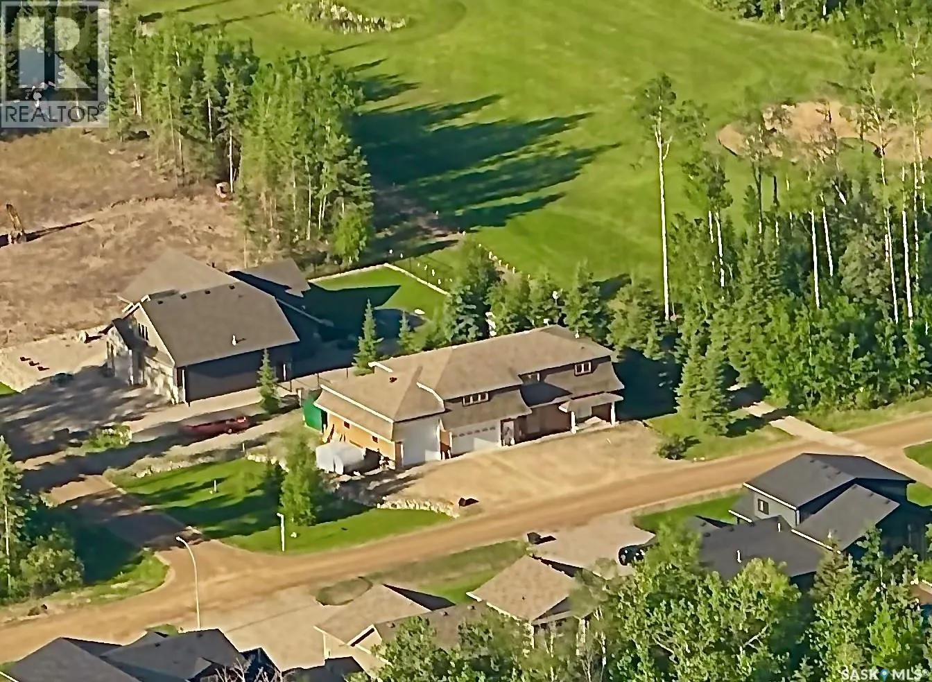 21 Fairway DRIVE