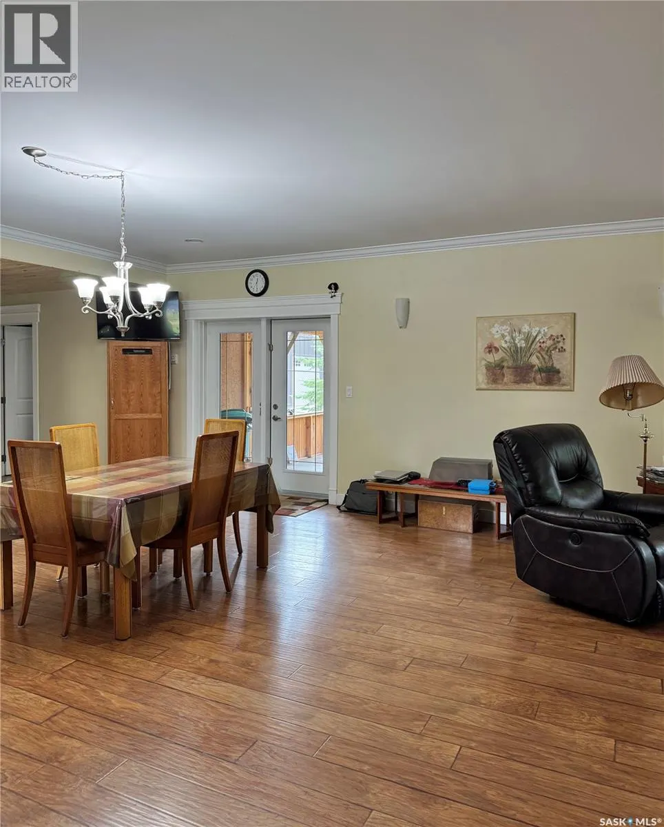 21 Fairway DRIVE
