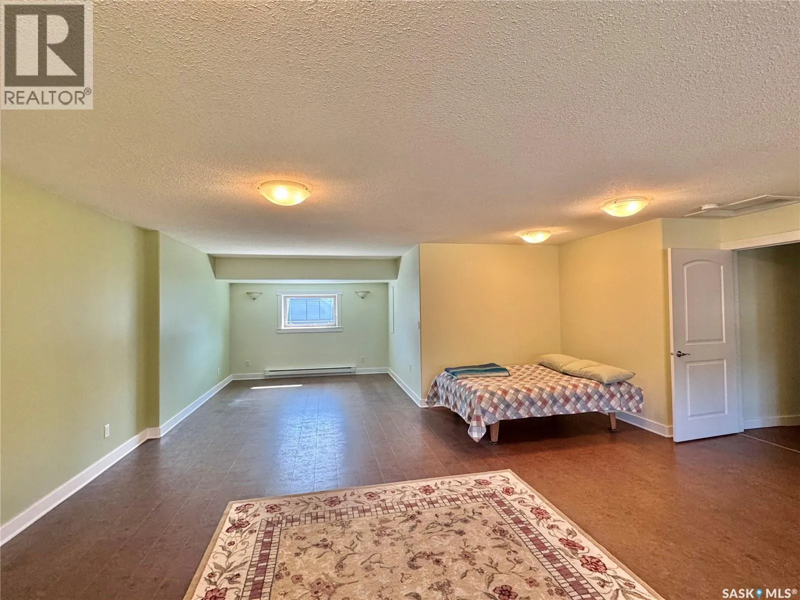 21 Fairway DRIVE