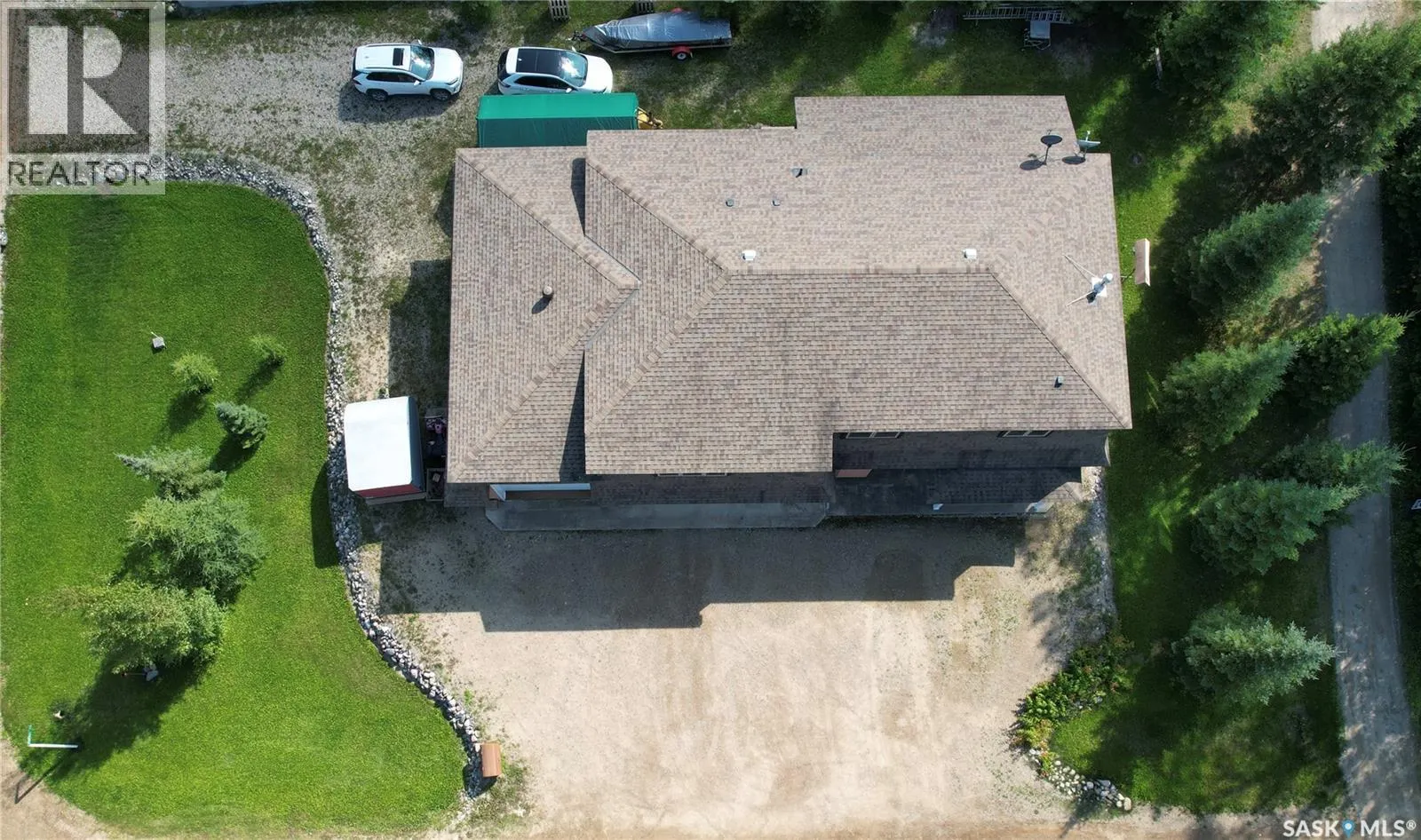 21 Fairway DRIVE